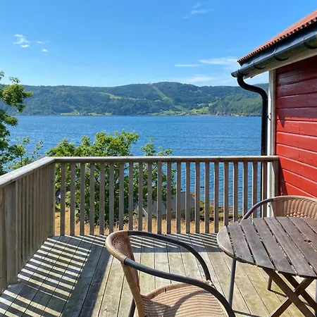 2 Bedroom Stunning In Davik Holiday home Davik (Sogn og Fjordane)