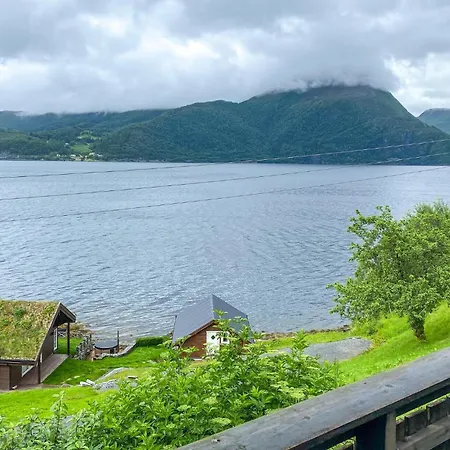 2 Bedroom Stunning In Davik Davik (Sogn og Fjordane)