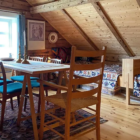 2 Bedroom Stunning In Davik Holiday home *